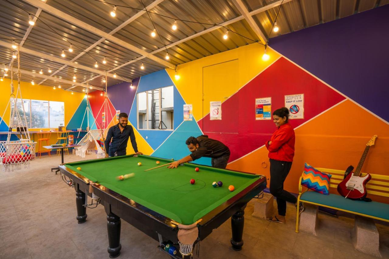 Gostops Bengaluru, Gandhi Nagar Majestic Eksteriør billede
