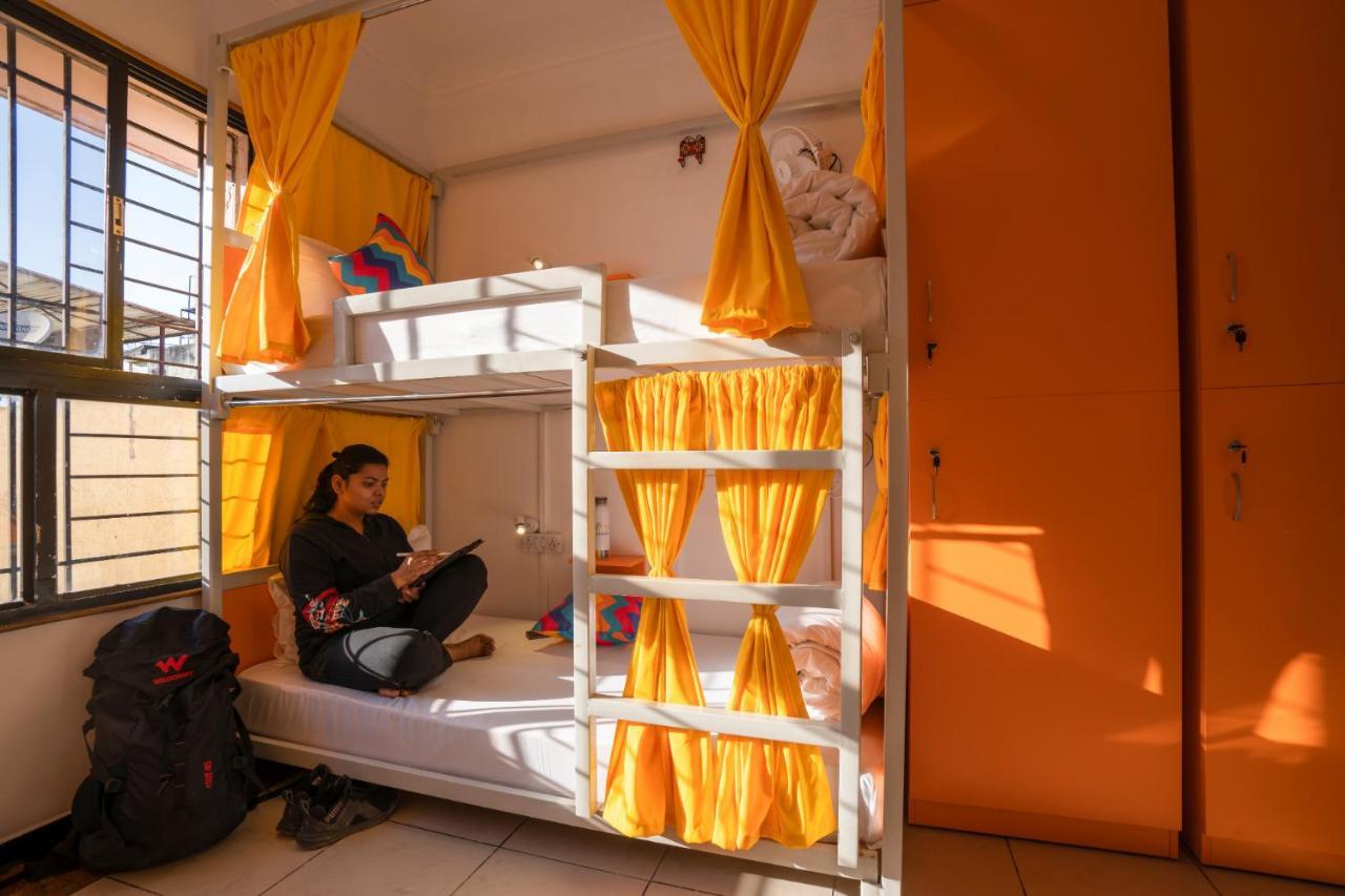 Gostops Bengaluru, Gandhi Nagar Majestic Eksteriør billede