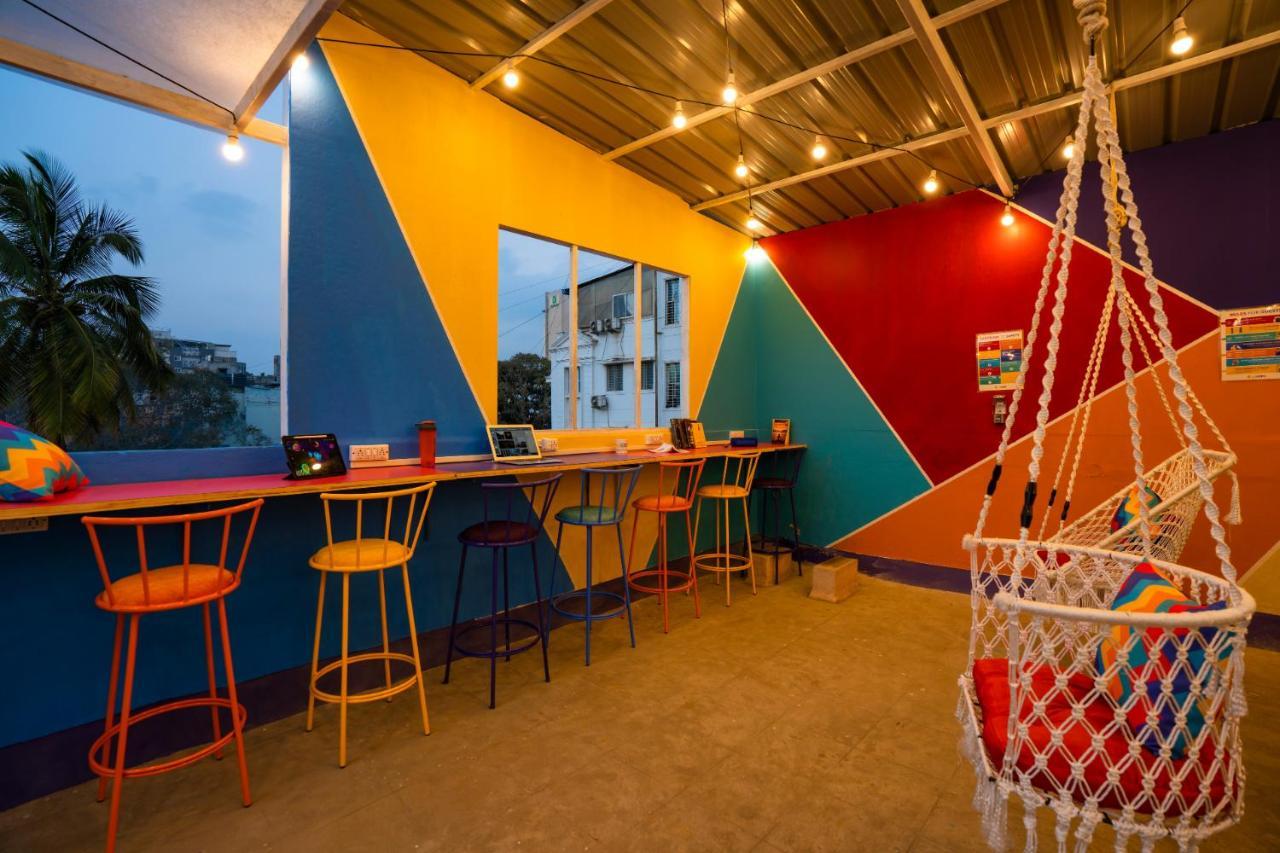 Gostops Bengaluru, Gandhi Nagar Majestic Eksteriør billede